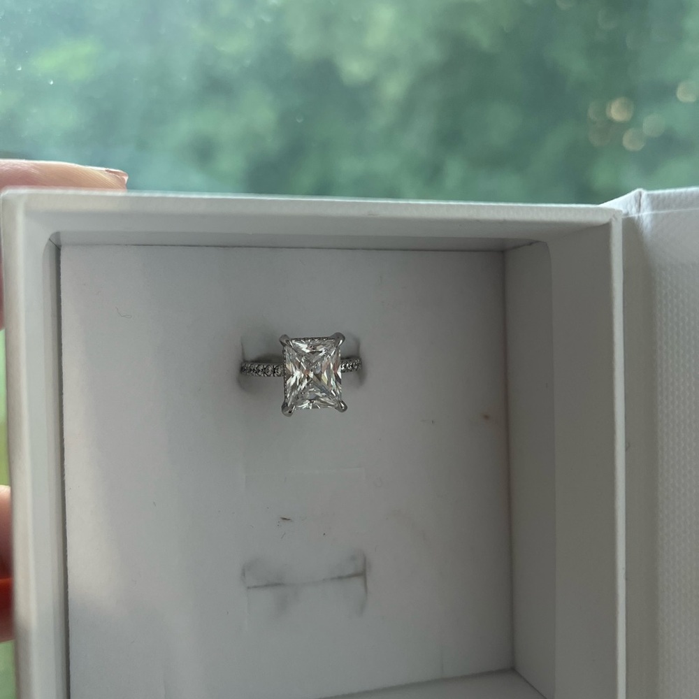 Radiant cut 3ct (size 6.5-7)